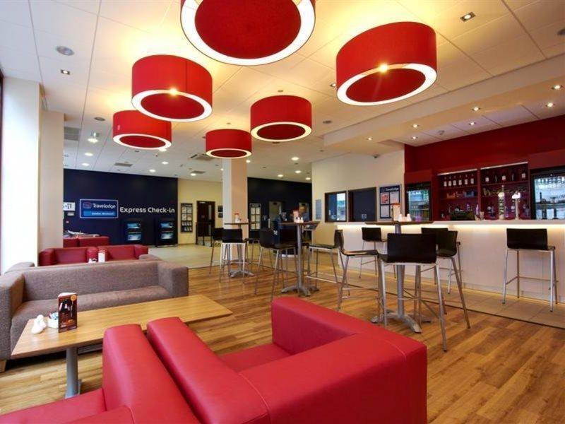 Travelodge London Woolwich Екстер'єр фото